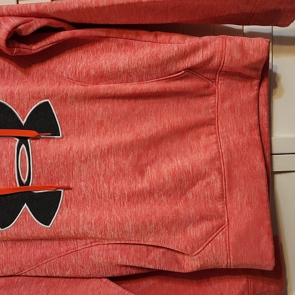 Under Armour  Pull Over Sweaters - Picture 4 of 6